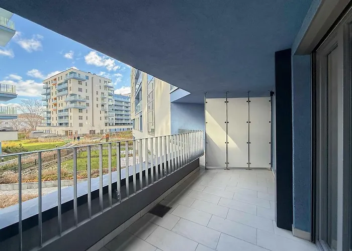 River Danube Flat W Balcony And Free Guarded Parking