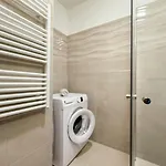 Apartman River Danube Flat W Balcony And Free Guarded Parking