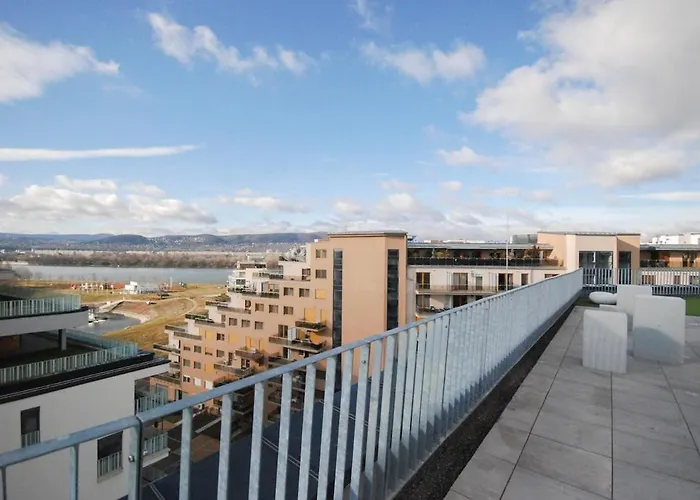 Appartamento River Danube Flat W Balcony And Free Guarded Parking Budapest